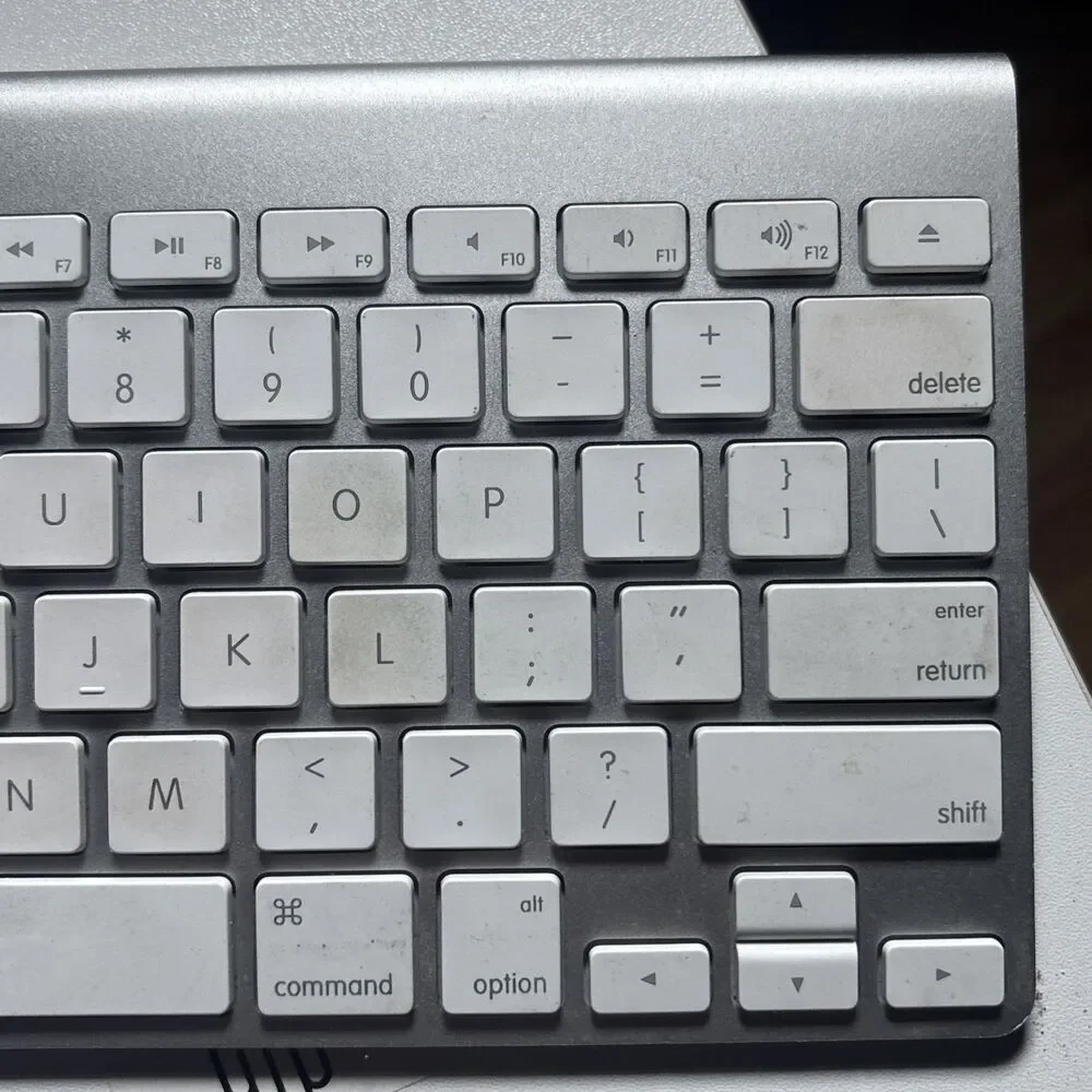 Genuine Apple A1314 Bluetooth Wireless Keyboard for iMac